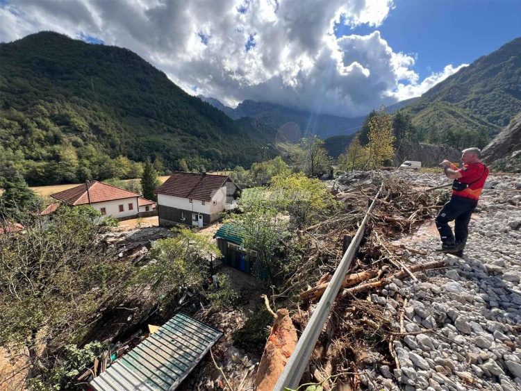 Apokaliptične scene s područja pogođenog klizištima (FOTO)