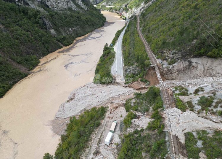 Apokaliptične scene s područja pogođenog klizištima (FOTO)