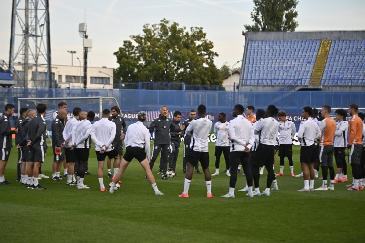 Francuzi došli na Maksimir, nakon šoka prasnuli u smijeh: ‘Zezate nas? Uefa ovo dopušta?!‘