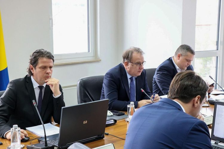 Zatražene ostavke uprave Željeznica FBiH, danas žurna sjednica o sanaciji