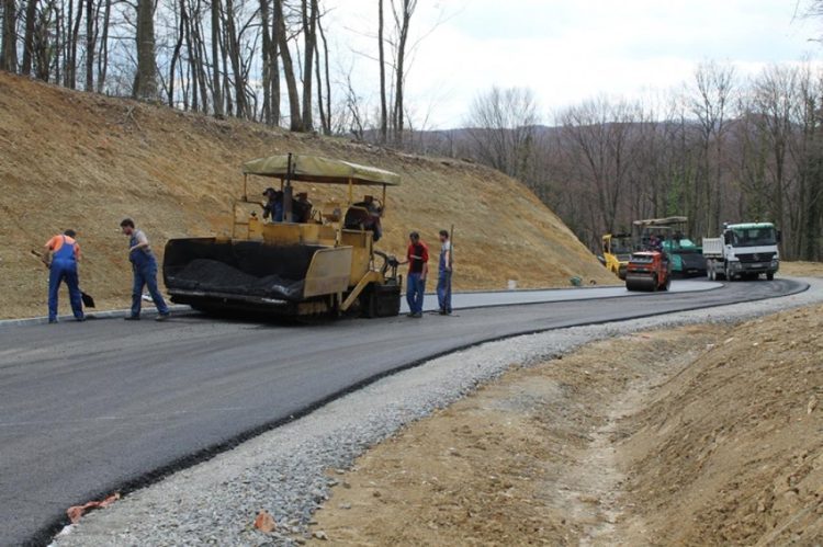 Hrvatska dala 7,5 milijuna eura za važnu cestu koja prolazi kroz ZHŽ i HBŽ