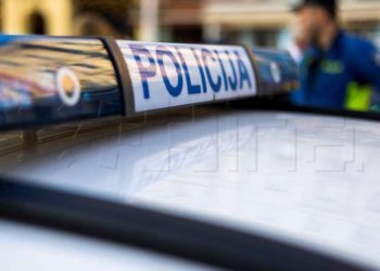 Vozač Porschea izrešetao Citroen BiH tablica