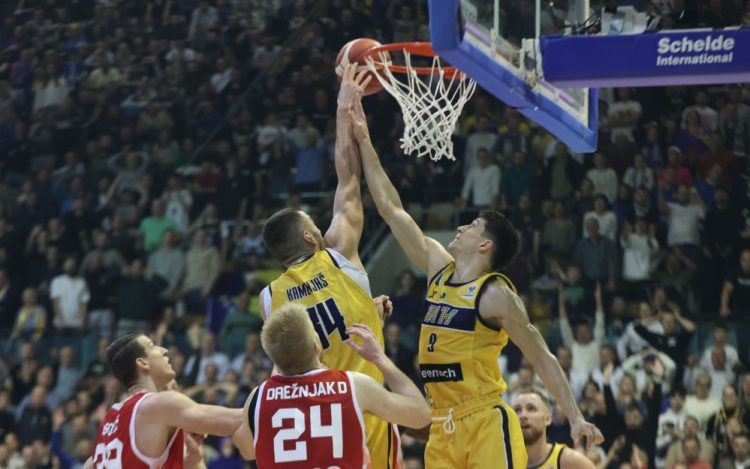 BiH upisala veliku pobjedu protiv Hrvatske i došla na korak do Eurobasketa