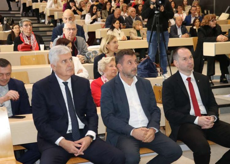 75 godina transfuzijske medicine u Mostaru, počeo dvodnevni međunarodni simpozij