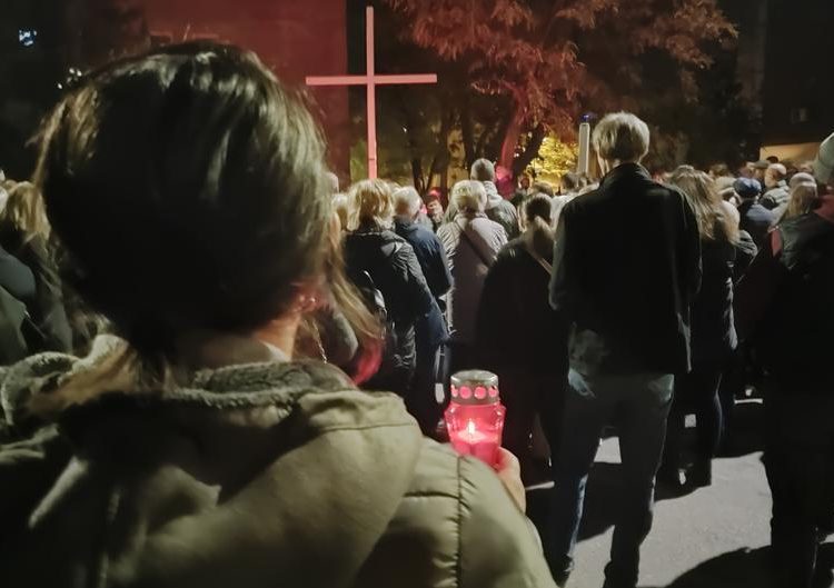 Tisuće u Mostaru pjevaju ‘Rajska djevo kraljice Hrvata’