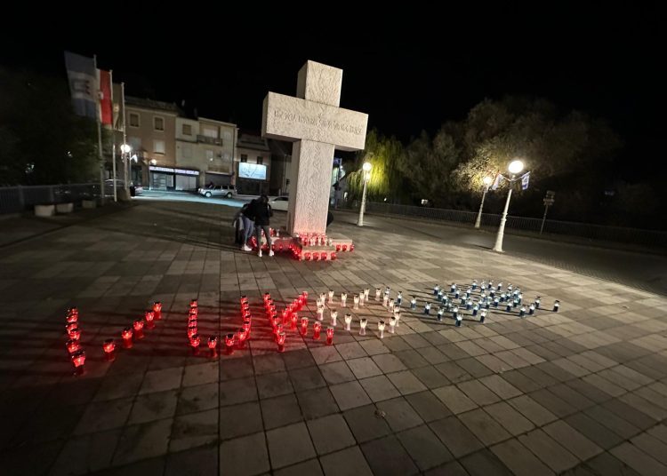 U Širokom Brijegu održana “Večer sjećanja” za Vukovar, Škabrnju i sva hrvatska stratišta