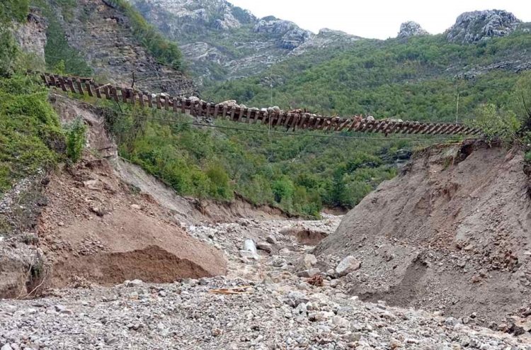 Ako se uskoro ne popravi pruga do Ploča, moglo bi doći do zatvaranja tvornica