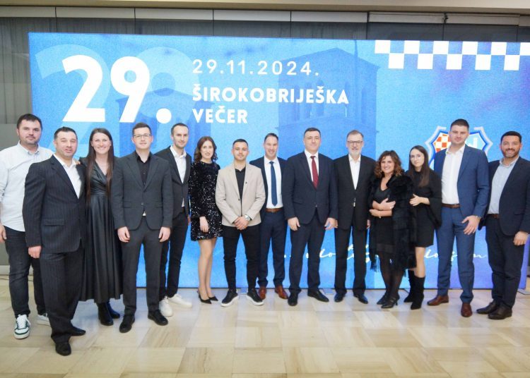 FOTO:Najveća Širokobriješka večer u posljednih 28 godina – više od 1000 gostiju!