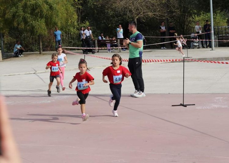 Širokobriješkoj petici prethodila je dječja utrka, pogledajte fotografije