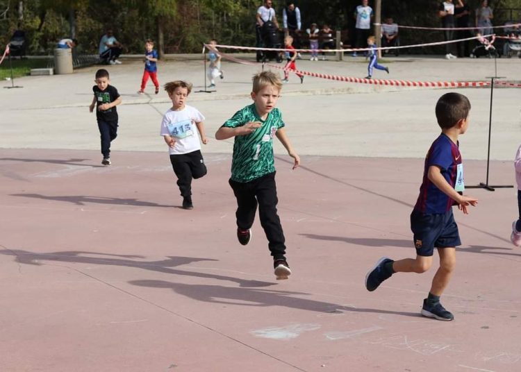 Širokobriješkoj petici prethodila je dječja utrka, pogledajte fotografije