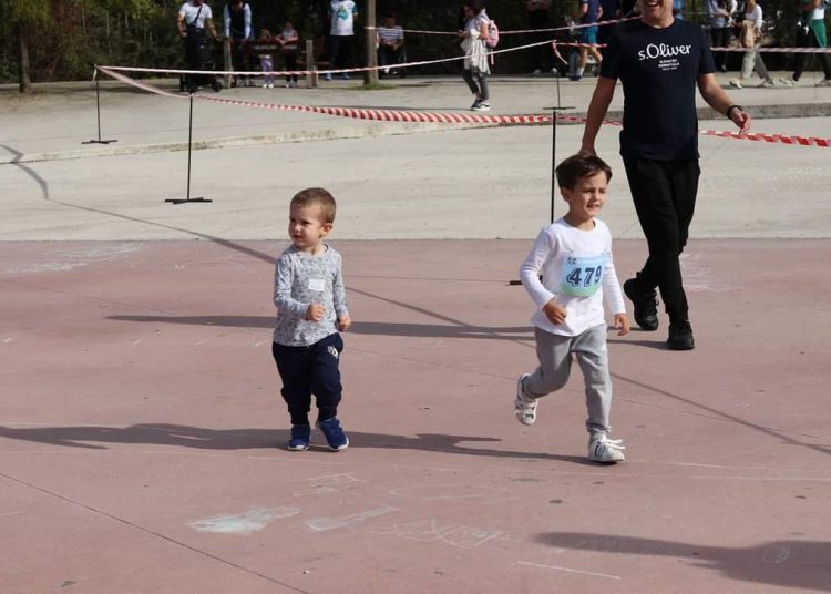 Širokobriješkoj petici prethodila je dječja utrka, pogledajte fotografije