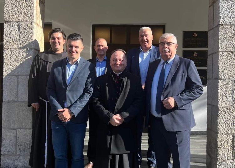 Biskup Petar Palić posjetio Grad Široki Brijeg