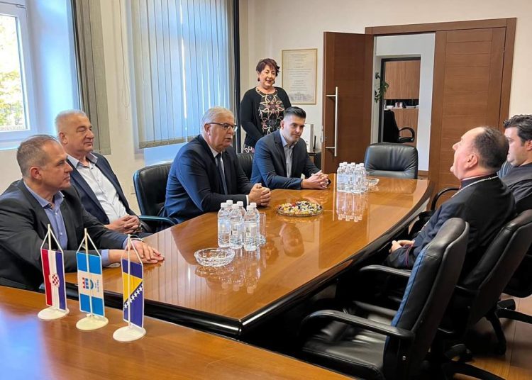 Biskup Petar Palić posjetio Grad Široki Brijeg