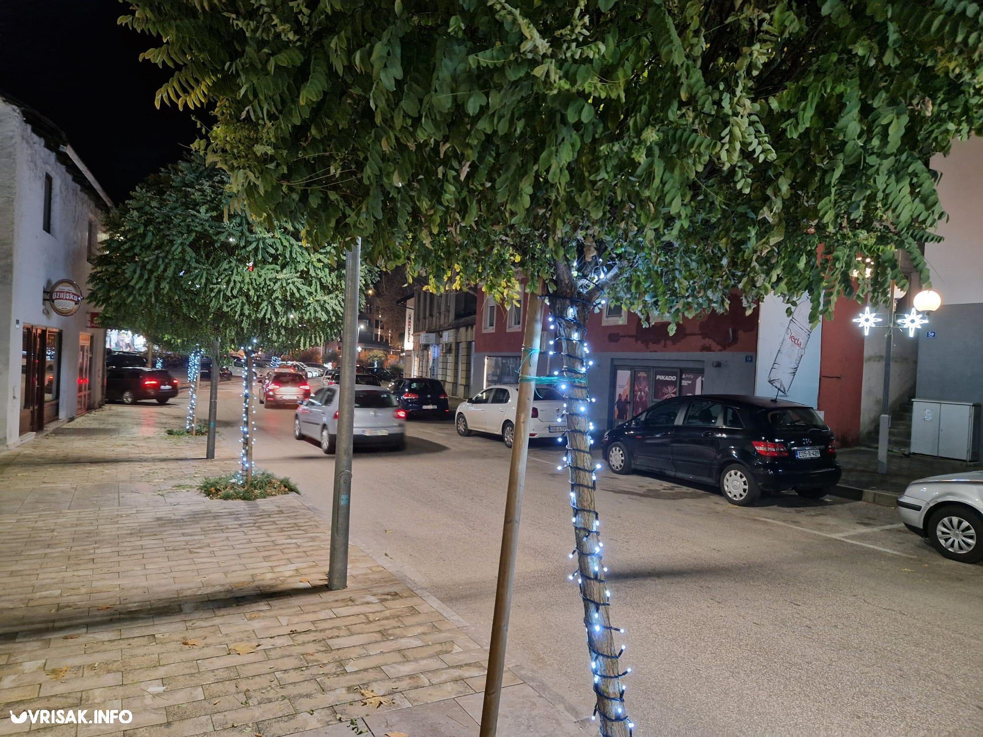 Pogledajte kako je Široki Brijeg ukrašen pred nadolazeći Advent i Božić