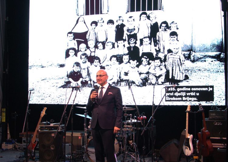 FOTO:Najveća Širokobriješka večer u posljednih 28 godina – više od 1000 gostiju!