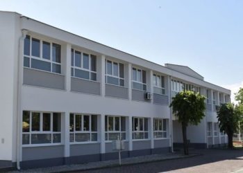 Ljubuški: Učenik došao u školu naoružan