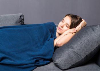 Ovo su navike od pet minuta koje će vam pomoći da brzo zaspite