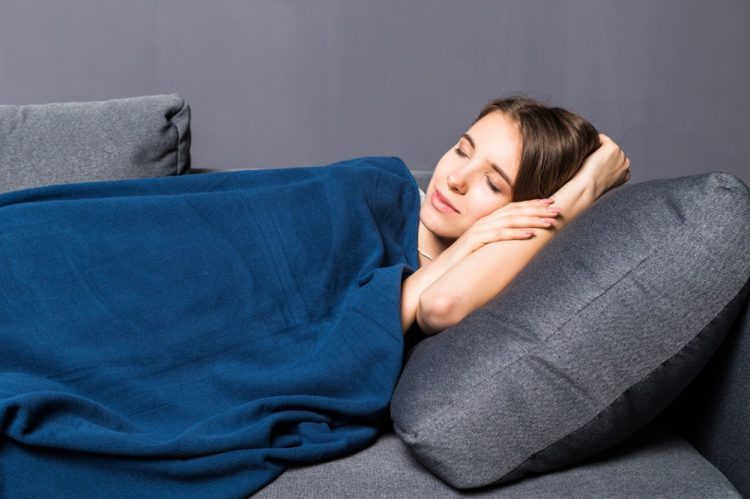 Ovo su navike od pet minuta koje će vam pomoći da brzo zaspite