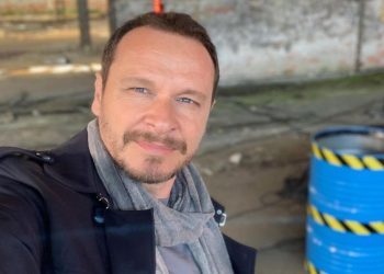 Popularni glumac Enis Bešlagić doživio neugodan incident u Austriji