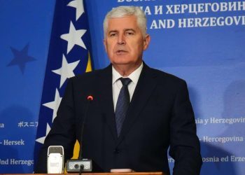 I dalje nema dogovora o deblokadi, u parlamentu nema ni grijanja