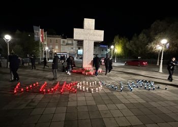 U Širokom Brijegu održana “Večer sjećanja” za Vukovar, Škabrnju i sva hrvatska stratišta