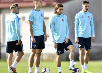 Dinamo ga je prodao za 14.5 milijuna eura, igrao je i za Vatrene, a danas je na probi u drugoligašu