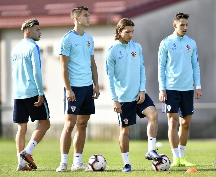 Dinamo ga je prodao za 14.5 milijuna eura, igrao je i za Vatrene, a danas je na probi u drugoligašu