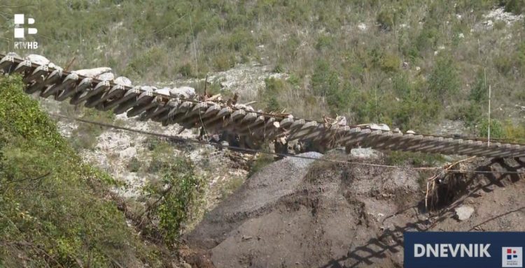 Štete od poplava u BiH 125 milijuna eura, mještani upozoravaju na sporu obnovu