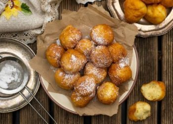 Recept za najsočnije fritule s jabukama
