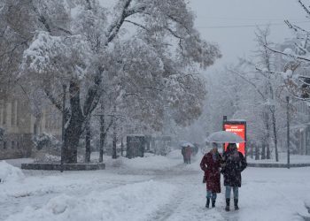 Mjesta u BiH danima bez struje, ceste blokirane, prijeti opasnost od novih nanosa