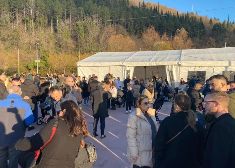 Pogledajte kako je danas bilo na Adventu u Širokom