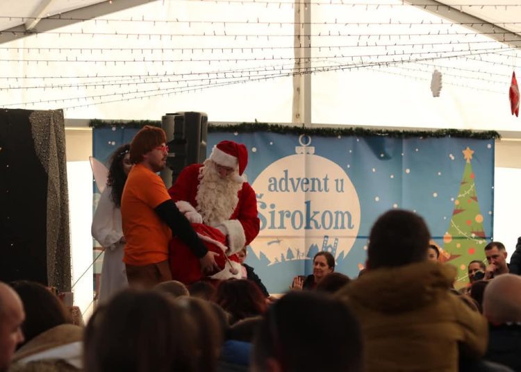 Pogledajte kako je danas bilo na Adventu u Širokom