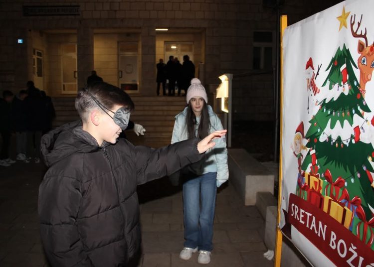Unatoč hladnoći: Veliki broj posjetitelja na “Božiću u Posušju”