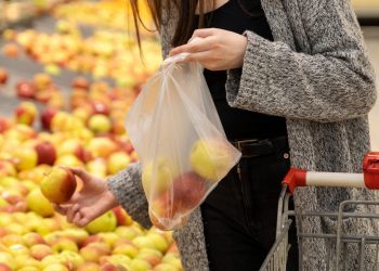 Hrvatska: Kreće naplata vrećica za voće i povrće, trgovački lanci objavili cijene