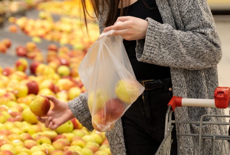 Hrvatska: Kreće naplata vrećica za voće i povrće, trgovački lanci objavili cijene