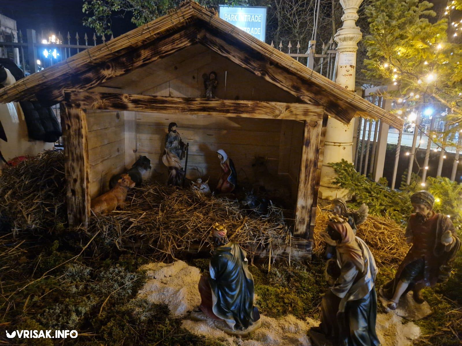 Sveti Nikola i ove godine darivao djecu u Širokom Brijegu, postavljene i jaslice