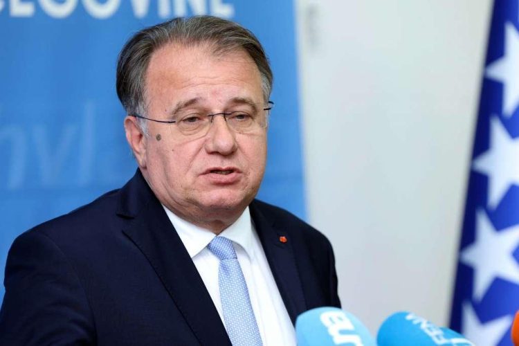 Nikšić danas otpušten na kućno liječenje