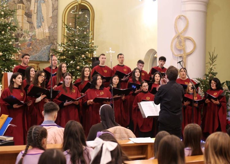 Ljubuški: U Vitini održan tradicionalni božićni koncert