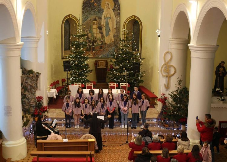 Ljubuški: U Vitini održan tradicionalni božićni koncert