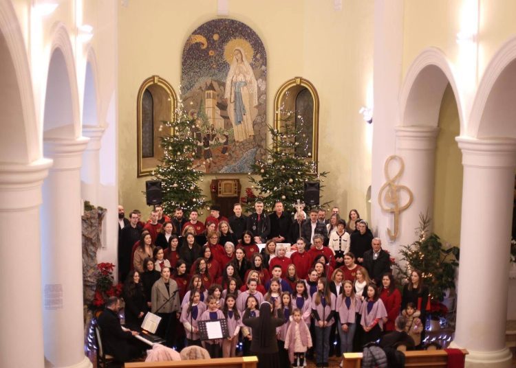 Ljubuški: U Vitini održan tradicionalni božićni koncert