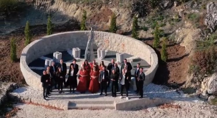 Pogledajte videospot pjesme “Osam bijelih ruža” za tragično poginule anđele u Posušju