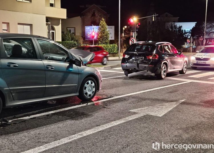 Sudar u središtu Mostara s velikom materijalnom štetom