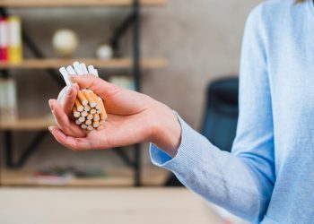 Istraživanje otkrilo koliko muškarci sa svakom cigaretom gube minuta života, a koliko žene
