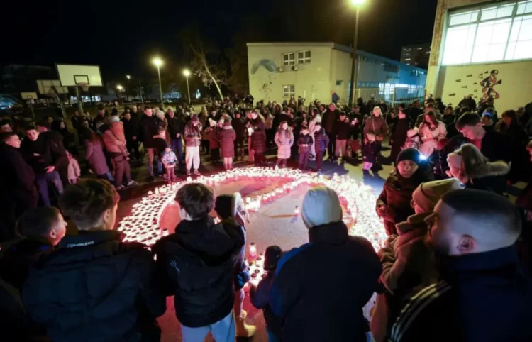 Hrvatsko veleposlanstvo u Sarajevu otvorilo knjigu žalosti povodom tragedije u Zagrebu