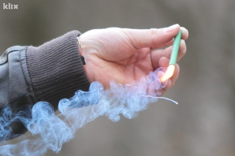 Oprez s korištenjem pirotehnike, kazne idu i do 1200 KM: Ozljede znaju biti strašne