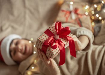 Ovo je 10 najgorih poklona koje ljudi ne žele dobiti za Božić