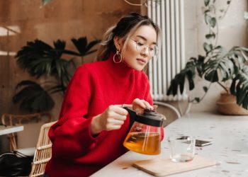 Pogledajte zašto je čaj od kadulje toliko dobar za zdravlje