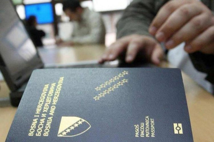 Više od 100 tisuća osoba odustalo od državljanstva BiH