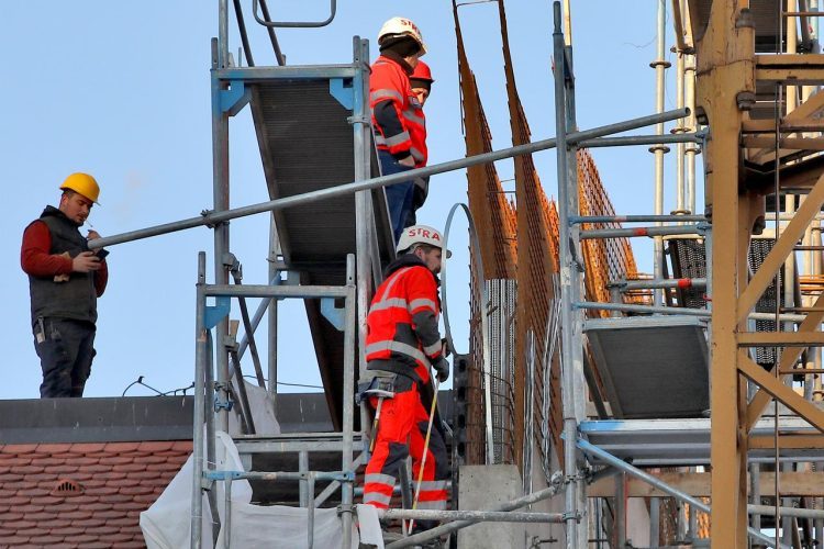 Što se događa na tržištu rada u BiH: Nedostaje radnika, a ima ih na zavodima za zapošljavanje