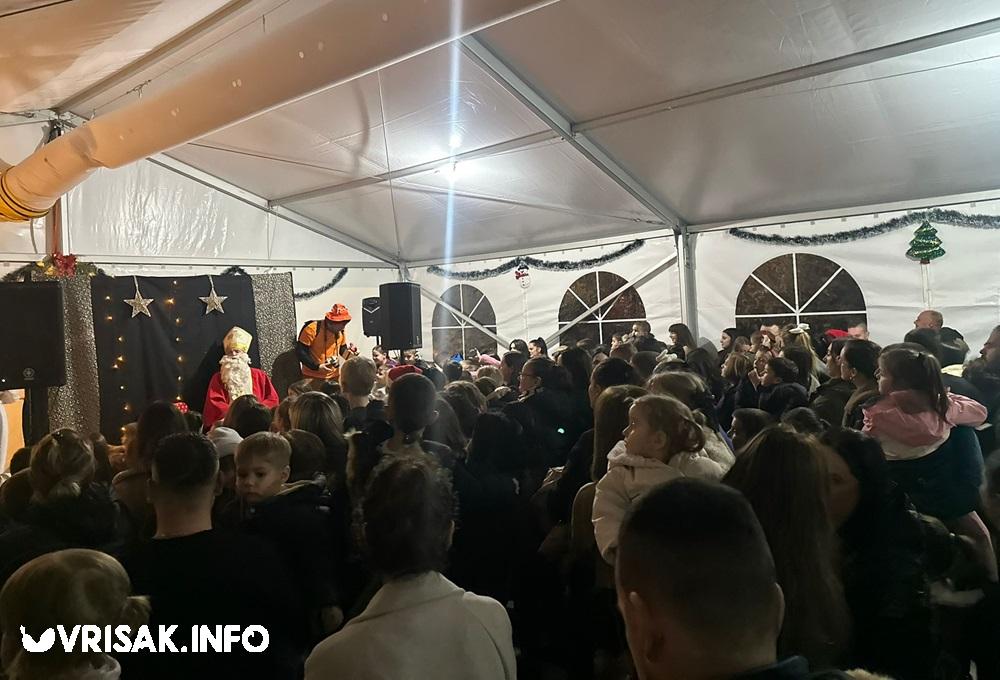 Prva večer Adventa u Mokrom